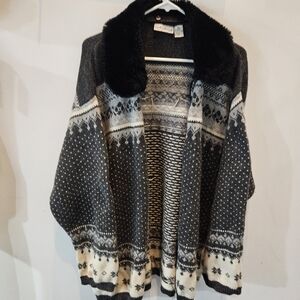 Croft & Barow Black and Cream Cardigan Angogra/lambs wool